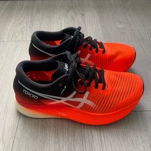 ASICS metaspeed sky size 6